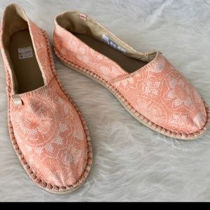 NWT Havaianas Espadrilles  Sz 8